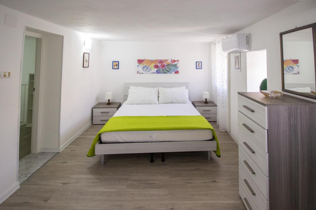 Maniace Homes - Federico & Angelica By Ortigia Apartments Syrakus Exterior foto