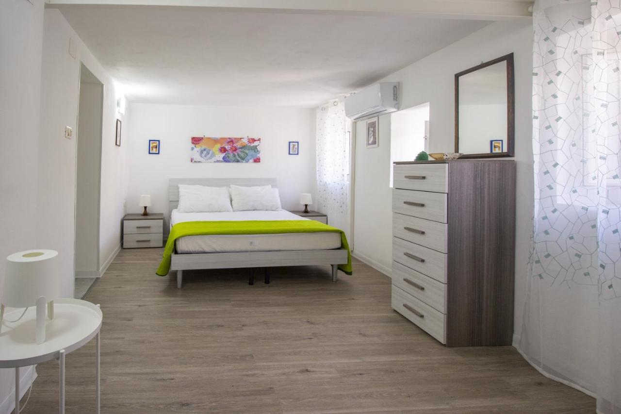 Maniace Homes - Federico & Angelica By Ortigia Apartments Syrakus Exterior foto
